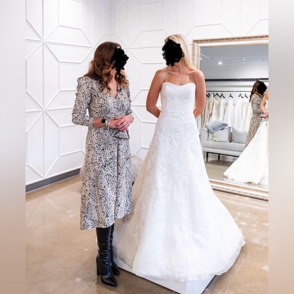 Anne Barge Georgina Wedding Dress Size 0/2 - Picture 2 of 15